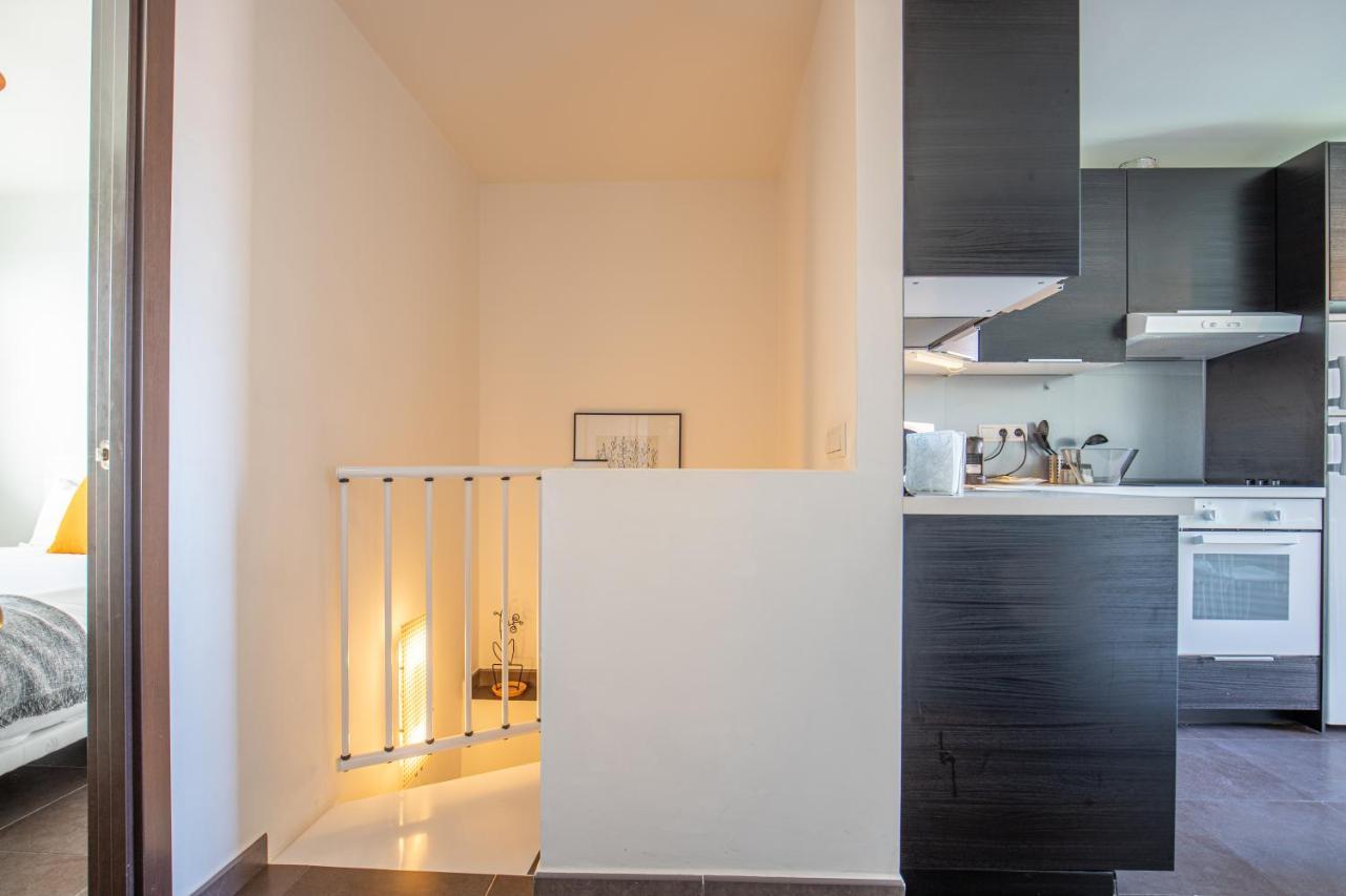 Fun Building Duplexes By Homeabout マラガ エクステリア 写真