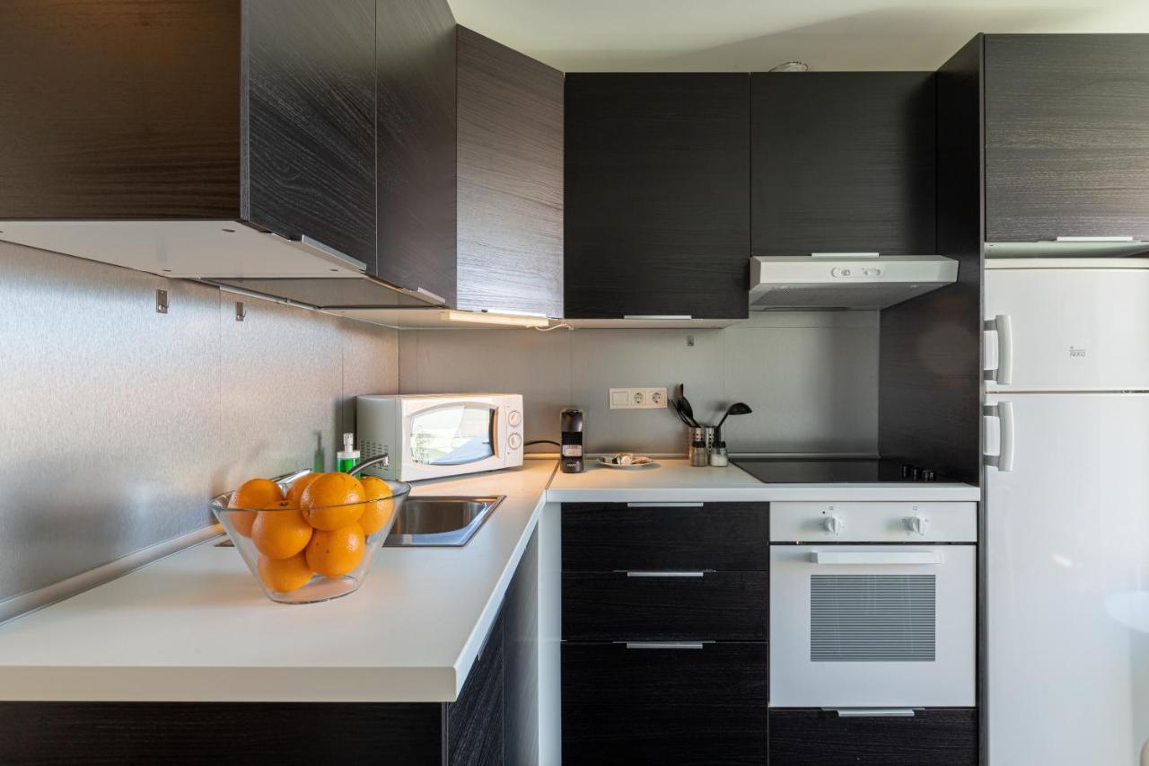 Fun Building Duplexes By Homeabout マラガ エクステリア 写真