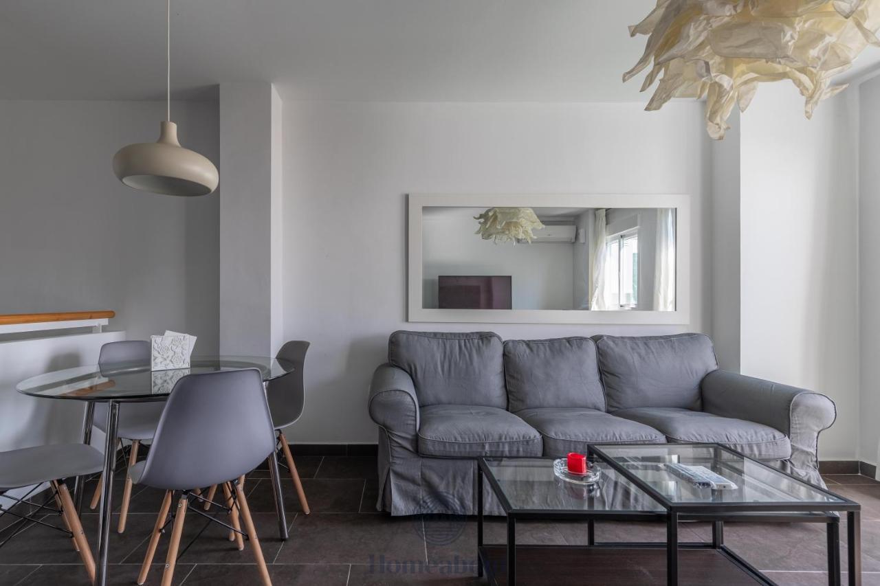 Fun Building Duplexes By Homeabout マラガ エクステリア 写真