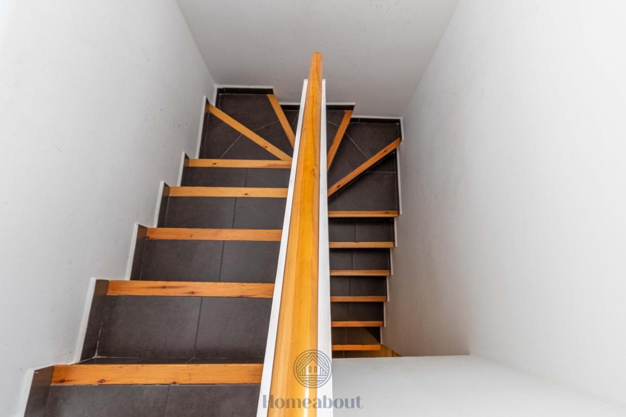 Fun Building Duplexes By Homeabout マラガ エクステリア 写真