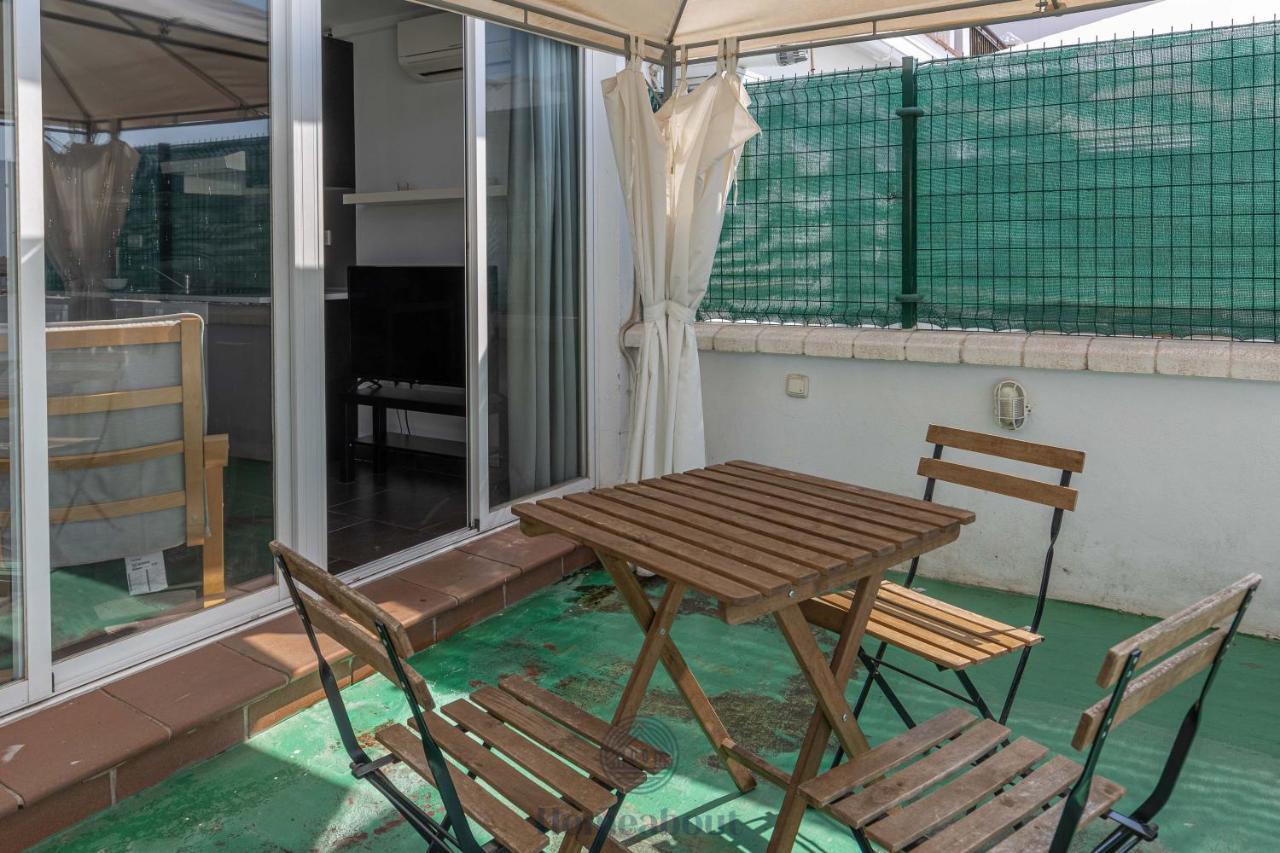 Fun Building Duplexes By Homeabout マラガ エクステリア 写真